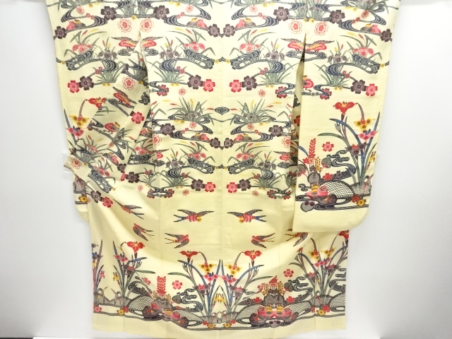JAPANESE KIMONO / ANTIQUE FURISODE / SILK / RYUKYU BINGATA / FLORAL PLANTS